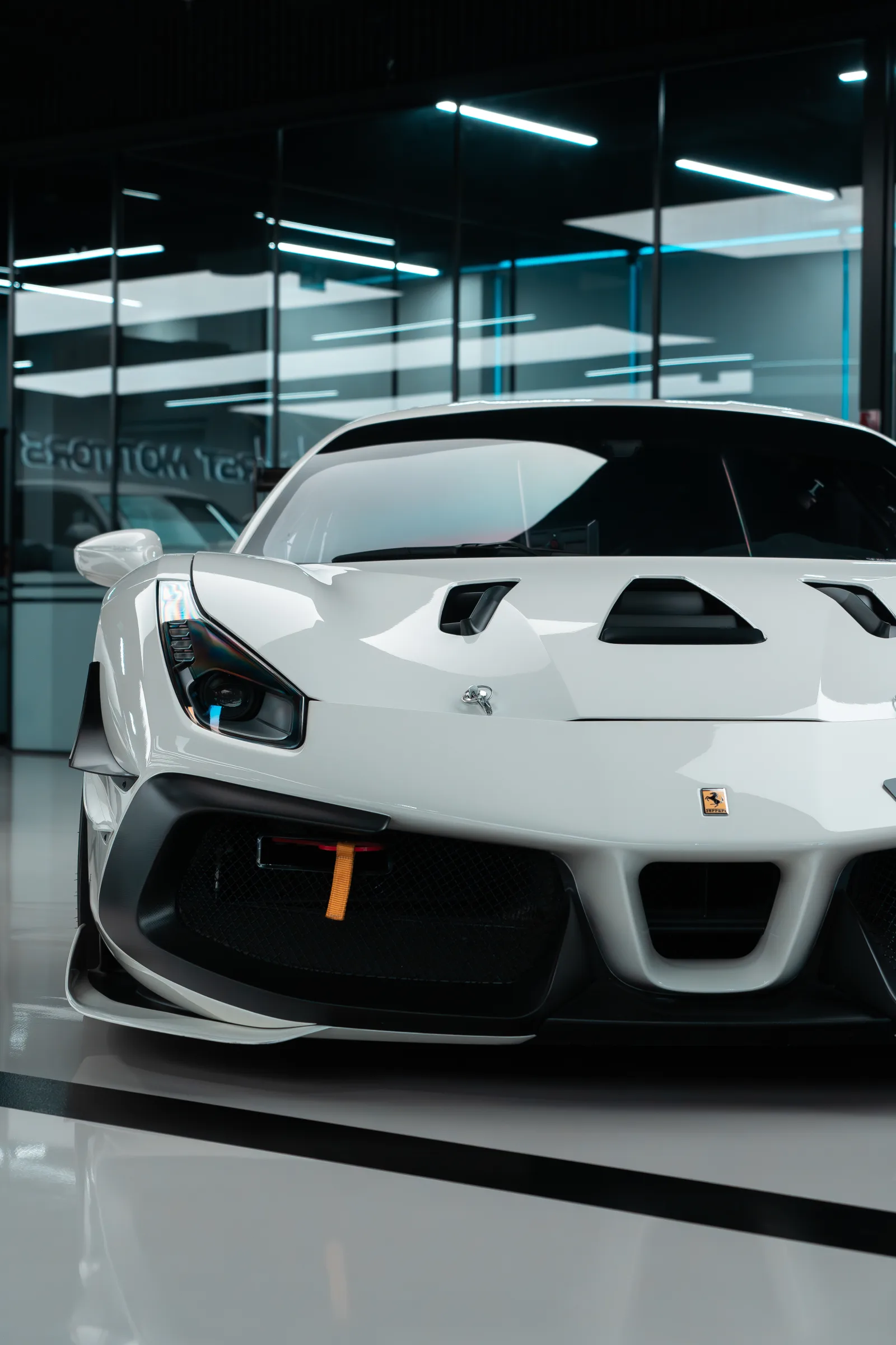 Photography F1rst Motors · Dubai : Automobile by Alexis Da Cruz in Lyon